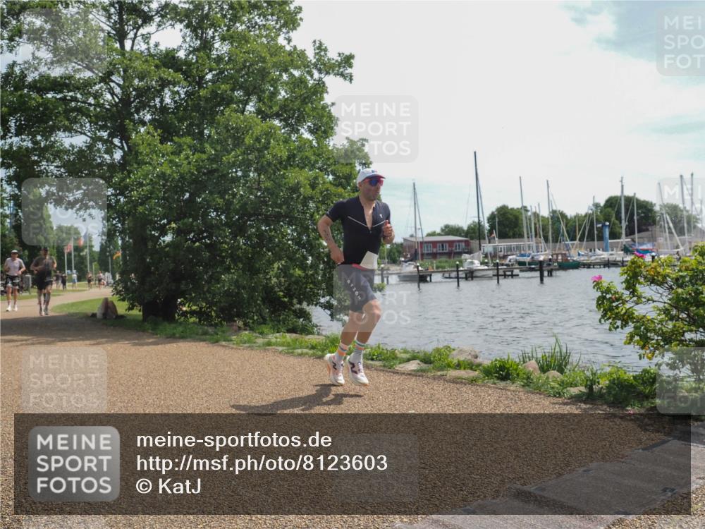 22.06.2025 - Viking Triathlon KatJ http://msf.ph/oto/8123603 22.06.2025 13:05:45 Laufen 125, 464 meine-sportfotos.de