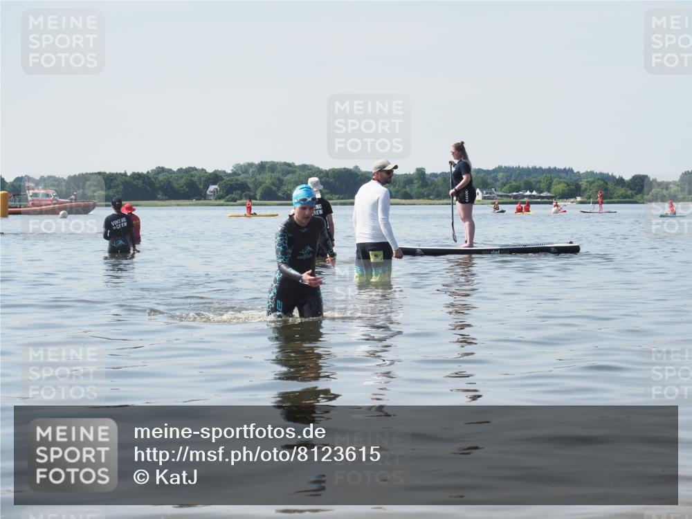 22.06.2025 - Viking Triathlon KatJ http://msf.ph/oto/8123615 22.06.2025 10:56:19 Schwimmen 499 meine-sportfotos.de