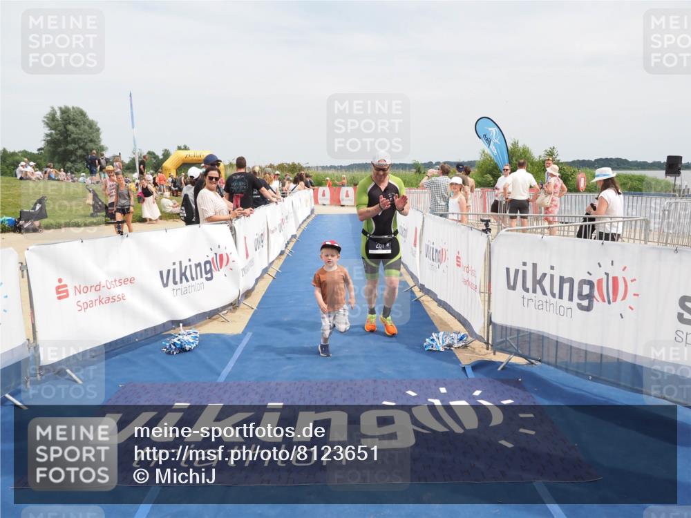 22.06.2025 - Viking Triathlon MichiJ http://msf.ph/oto/8123651 22.06.2025 15:14:32 Ziel 281 meine-sportfotos.de