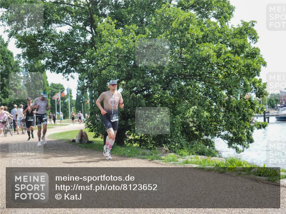 22.06.2025 - Viking Triathlon KatJ http://msf.ph/oto/8123652 22.06.2025 13:05:47 Laufen 125, 464, 510 meine-sportfotos.de