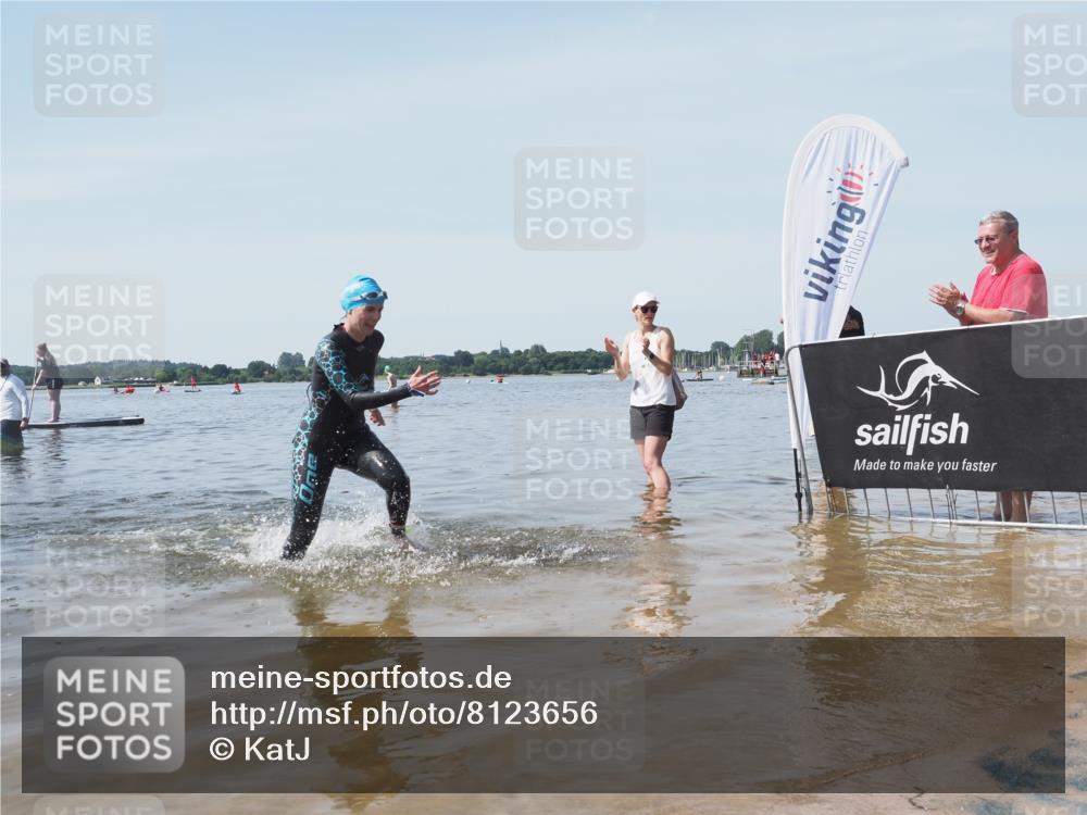 22.06.2025 - Viking Triathlon KatJ http://msf.ph/oto/8123656 22.06.2025 10:56:25 Schwimmen 499 meine-sportfotos.de