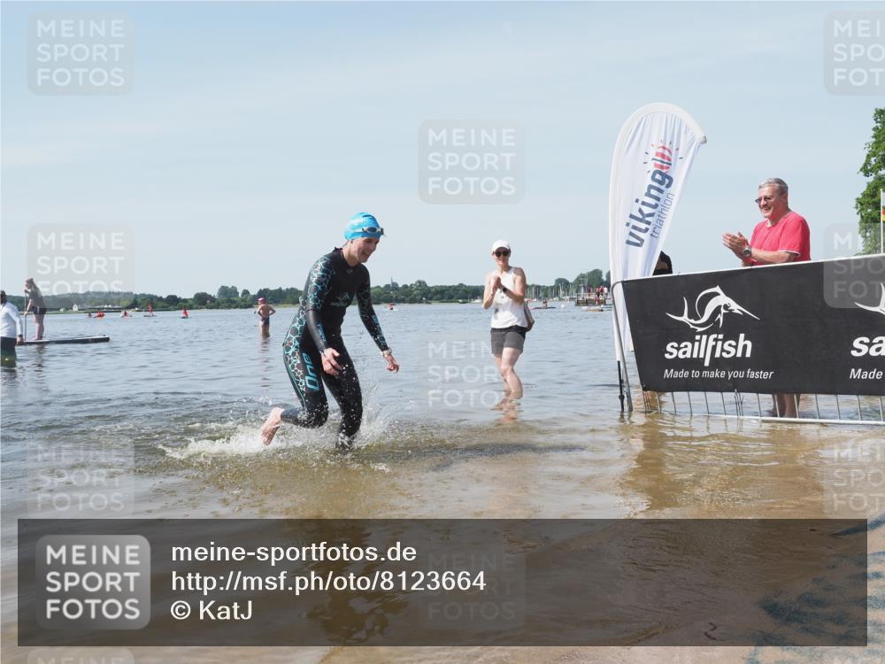 22.06.2025 - Viking Triathlon KatJ http://msf.ph/oto/8123664 22.06.2025 10:56:25 Schwimmen 499 meine-sportfotos.de