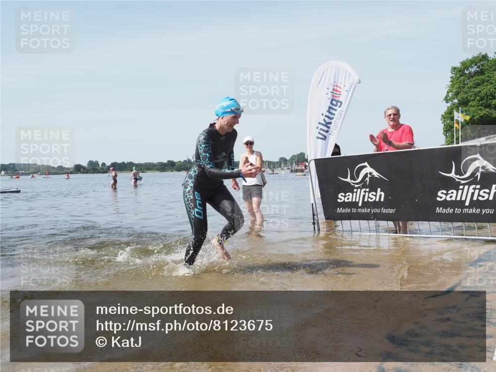 22.06.2025 - Viking Triathlon KatJ http://msf.ph/oto/8123675 22.06.2025 10:56:25 Schwimmen 499 meine-sportfotos.de