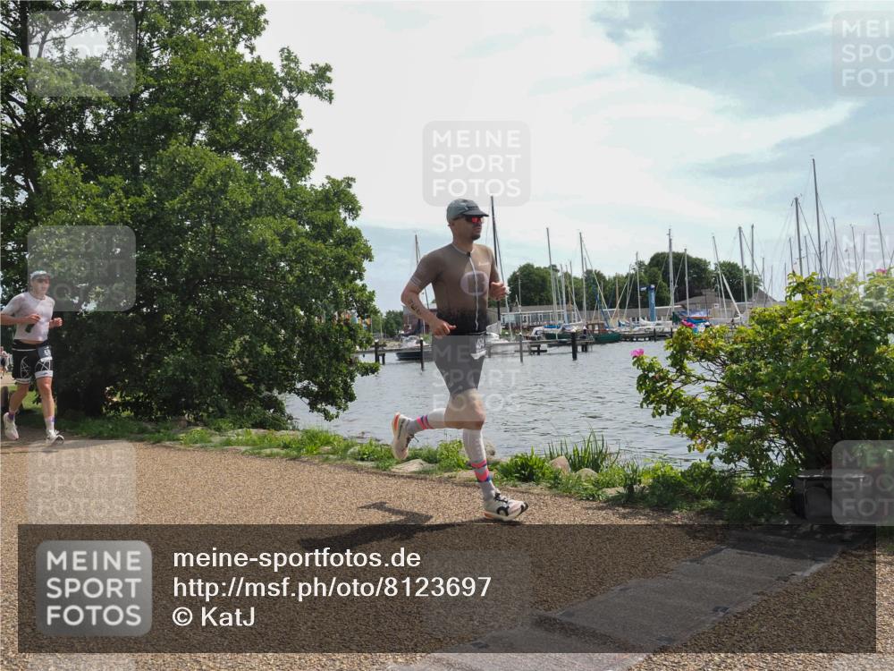 22.06.2025 - Viking Triathlon KatJ http://msf.ph/oto/8123697 22.06.2025 13:05:49 Laufen 464, 508, 510 meine-sportfotos.de