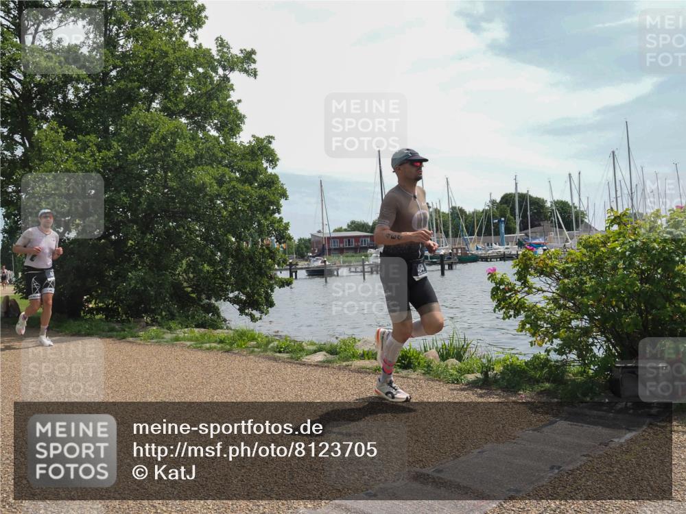22.06.2025 - Viking Triathlon KatJ http://msf.ph/oto/8123705 22.06.2025 13:05:49 Laufen 464, 508, 510 meine-sportfotos.de