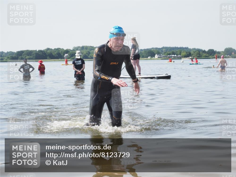22.06.2025 - Viking Triathlon KatJ http://msf.ph/oto/8123729 22.06.2025 10:56:56 Schwimmen 363 meine-sportfotos.de