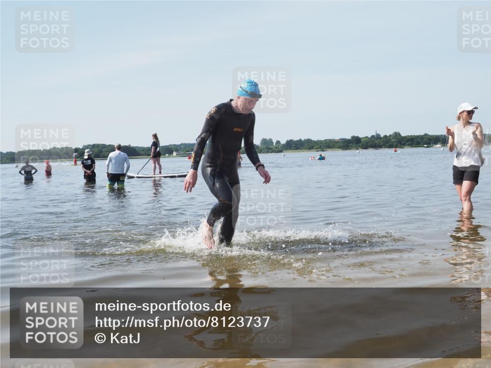 22.06.2025 - Viking Triathlon KatJ http://msf.ph/oto/8123737 22.06.2025 10:56:57 Schwimmen 363 meine-sportfotos.de