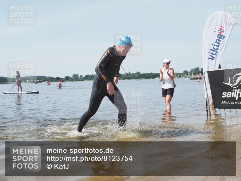 22.06.2025 - Viking Triathlon KatJ http://msf.ph/oto/8123754 22.06.2025 10:56:58 Schwimmen 363 meine-sportfotos.de