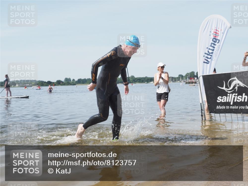 22.06.2025 - Viking Triathlon KatJ http://msf.ph/oto/8123757 22.06.2025 10:56:58 Schwimmen 363 meine-sportfotos.de