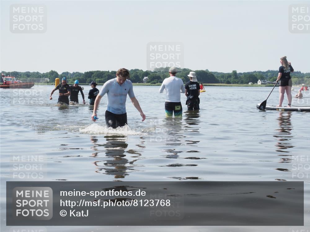 22.06.2025 - Viking Triathlon KatJ http://msf.ph/oto/8123768 22.06.2025 10:58:04 Schwimmen 357 meine-sportfotos.de