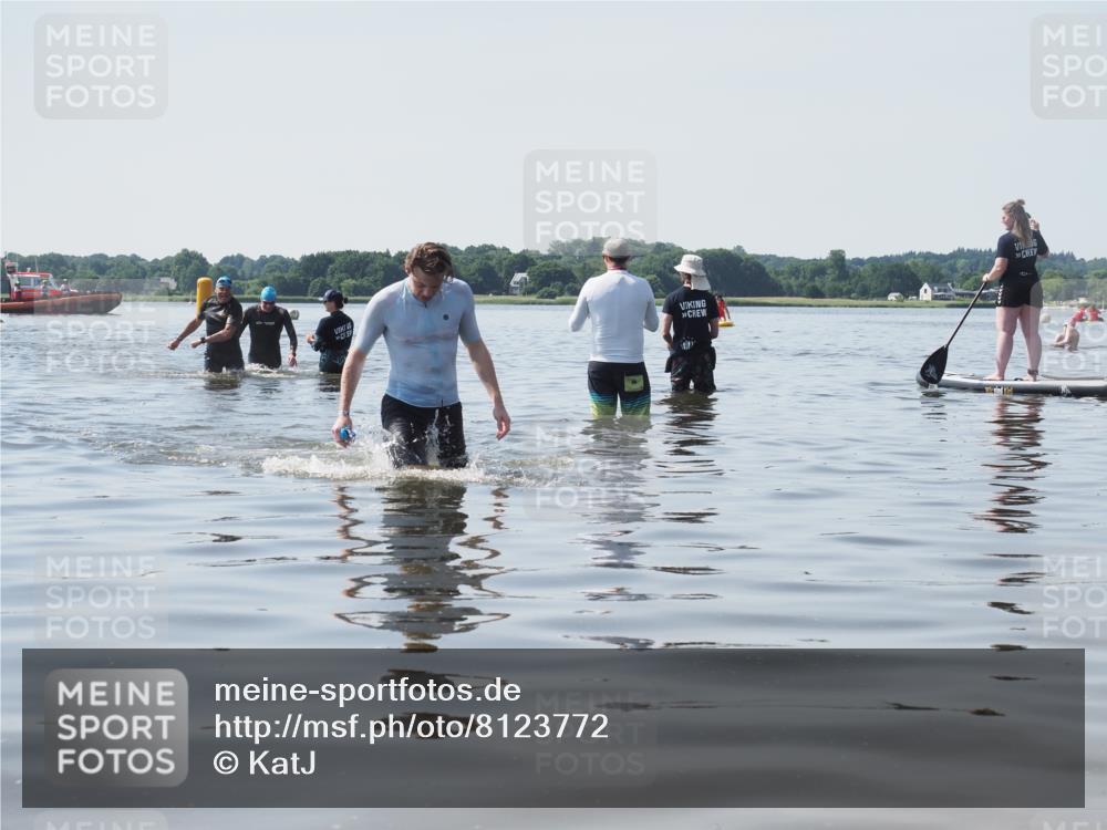 22.06.2025 - Viking Triathlon KatJ http://msf.ph/oto/8123772 22.06.2025 10:58:04 Schwimmen 357 meine-sportfotos.de