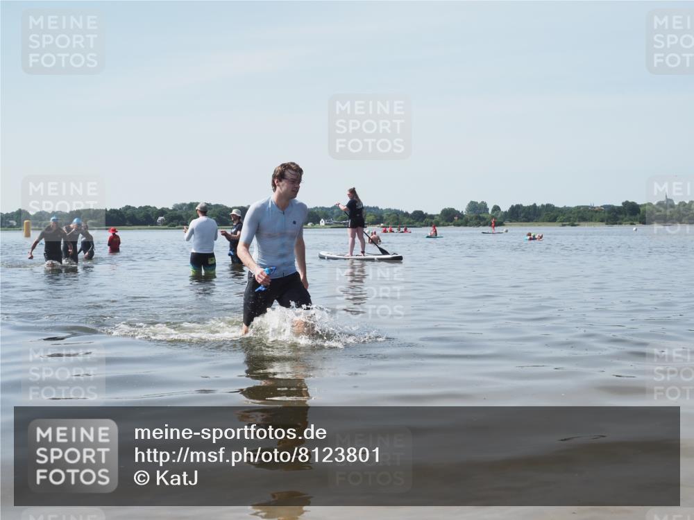 22.06.2025 - Viking Triathlon KatJ http://msf.ph/oto/8123801 22.06.2025 10:58:08 Schwimmen 357, 359, 403 meine-sportfotos.de