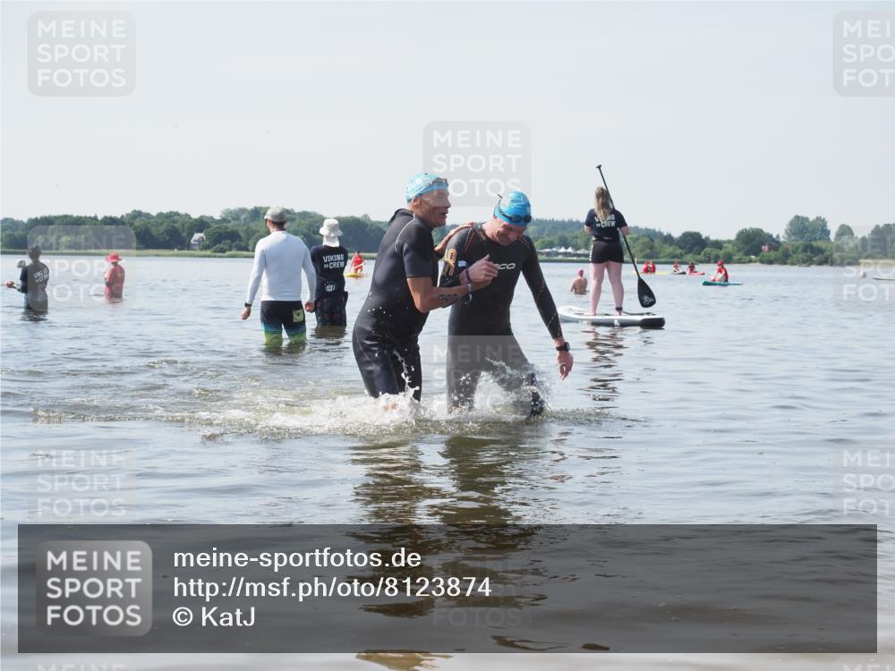 22.06.2025 - Viking Triathlon KatJ http://msf.ph/oto/8123874 22.06.2025 10:58:19 Schwimmen 359, 403 meine-sportfotos.de
