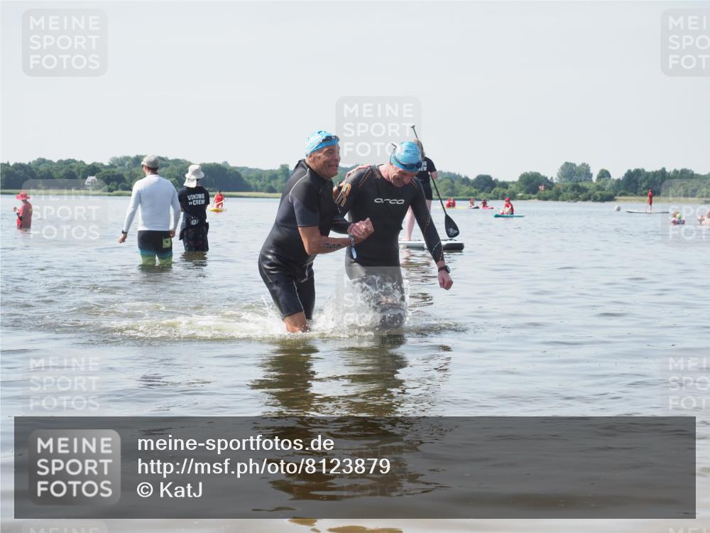 22.06.2025 - Viking Triathlon KatJ http://msf.ph/oto/8123879 22.06.2025 10:58:20 Schwimmen 359, 403 meine-sportfotos.de