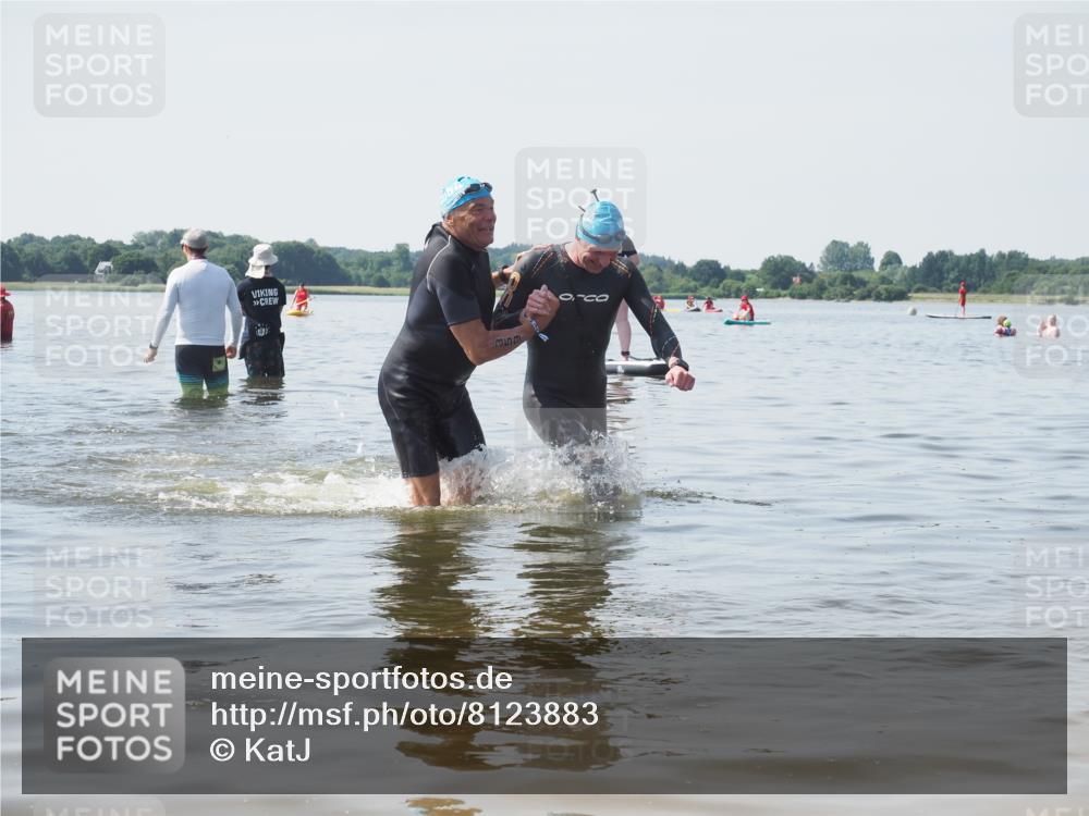 22.06.2025 - Viking Triathlon KatJ http://msf.ph/oto/8123883 22.06.2025 10:58:20 Schwimmen 359, 403 meine-sportfotos.de