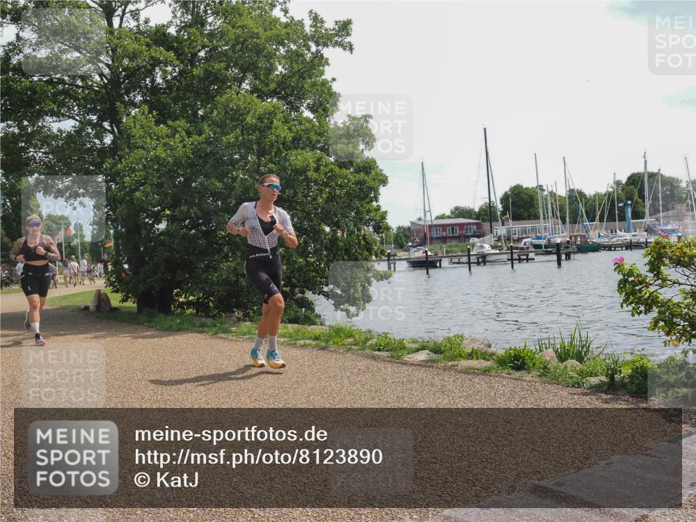 22.06.2025 - Viking Triathlon KatJ http://msf.ph/oto/8123890 22.06.2025 13:06:01 Laufen 30, 602 meine-sportfotos.de