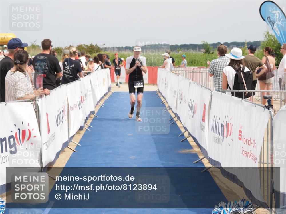22.06.2025 - Viking Triathlon MichiJ http://msf.ph/oto/8123894 22.06.2025 15:14:51 Ziel 264 meine-sportfotos.de