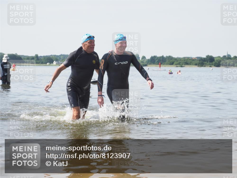22.06.2025 - Viking Triathlon KatJ http://msf.ph/oto/8123907 22.06.2025 10:58:21 Schwimmen 359, 403 meine-sportfotos.de