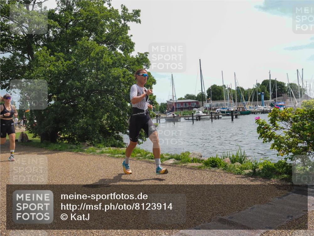 22.06.2025 - Viking Triathlon KatJ http://msf.ph/oto/8123914 22.06.2025 13:06:02 Laufen 30, 602 meine-sportfotos.de
