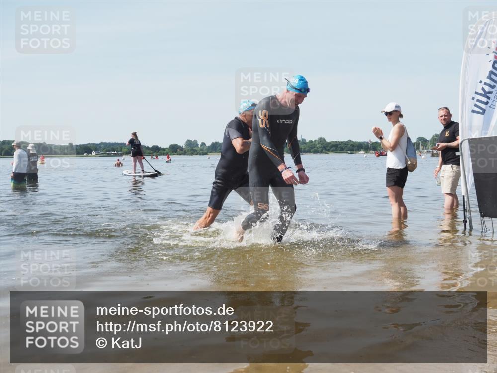 22.06.2025 - Viking Triathlon KatJ http://msf.ph/oto/8123922 22.06.2025 10:58:23 Schwimmen 359, 403 meine-sportfotos.de