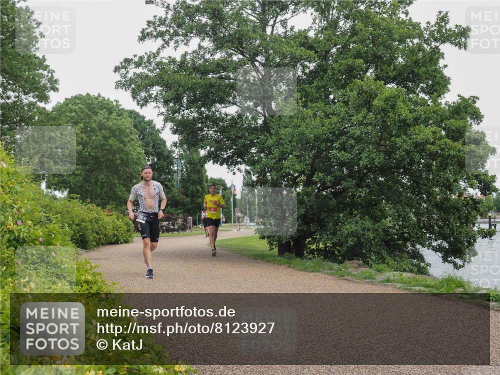 22.06.2025 - Viking Triathlon KatJ http://msf.ph/oto/8123927 22.06.2025 15:19:50 Laufen 396, 637 meine-sportfotos.de