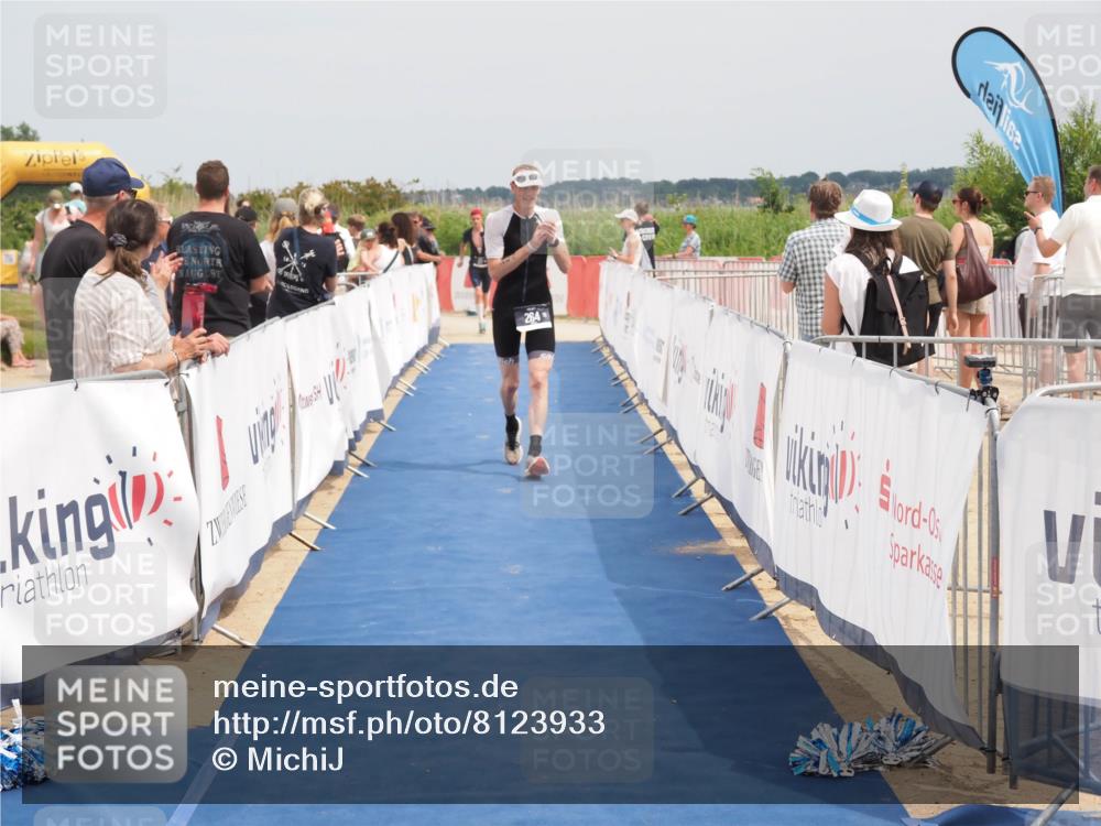 22.06.2025 - Viking Triathlon MichiJ http://msf.ph/oto/8123933 22.06.2025 15:14:52 Ziel 264 meine-sportfotos.de