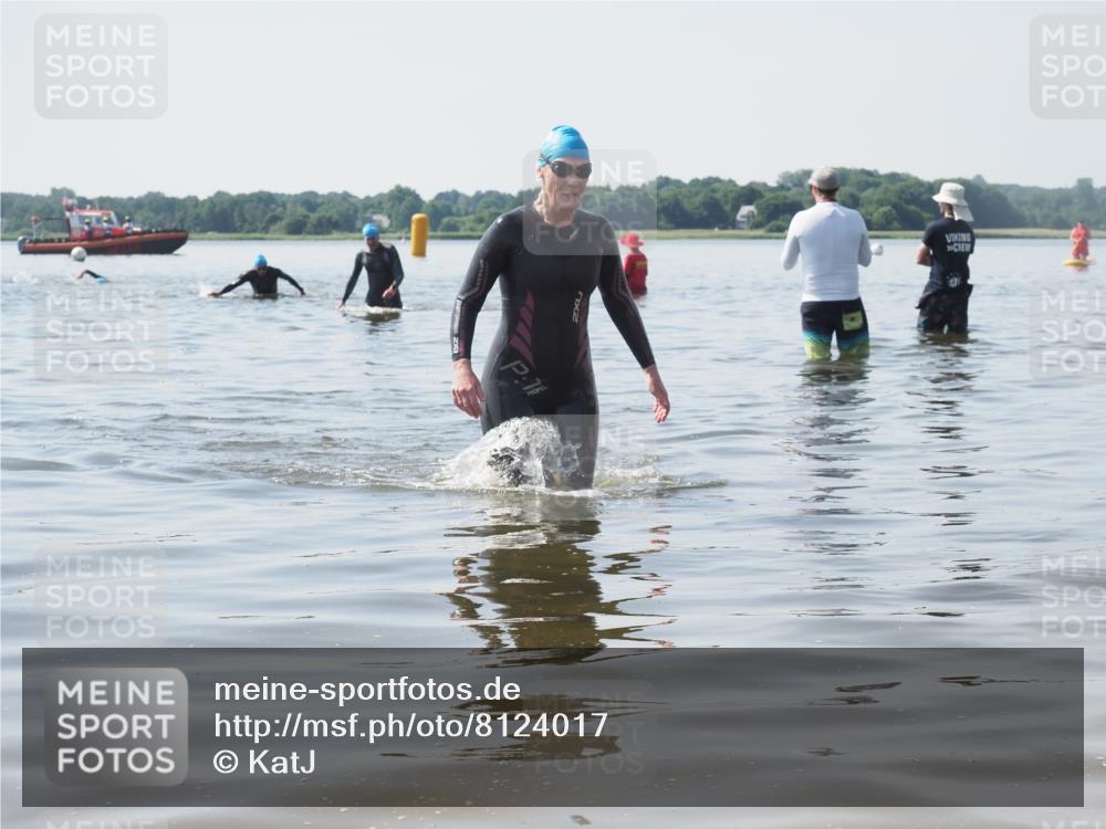 22.06.2025 - Viking Triathlon KatJ http://msf.ph/oto/8124017 22.06.2025 10:58:50 Schwimmen 268 meine-sportfotos.de