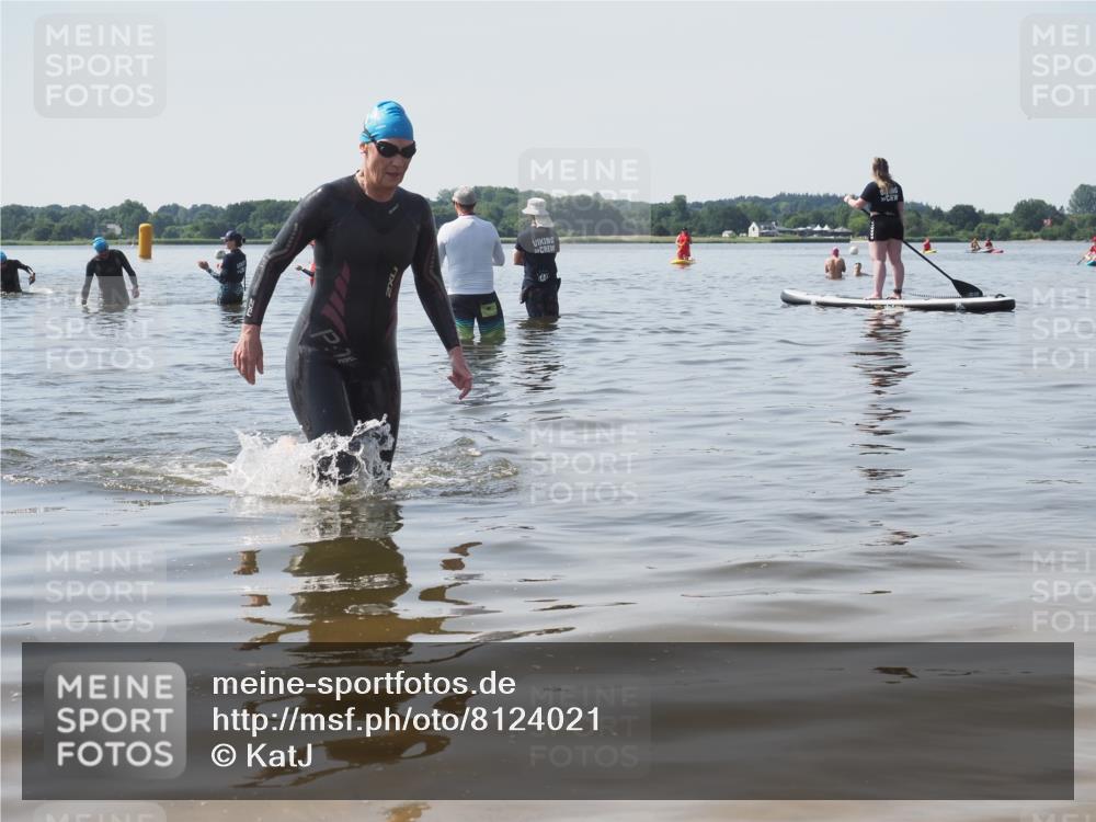 22.06.2025 - Viking Triathlon KatJ http://msf.ph/oto/8124021 22.06.2025 10:58:51 Schwimmen 268 meine-sportfotos.de