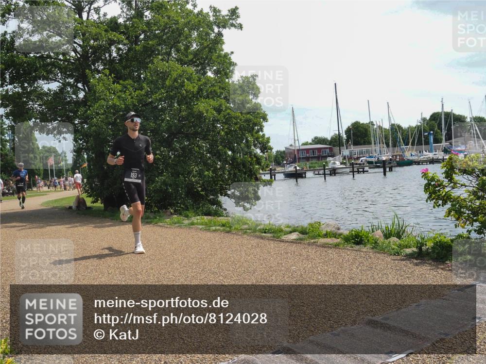 22.06.2025 - Viking Triathlon KatJ http://msf.ph/oto/8124028 22.06.2025 13:06:12 Laufen 193 meine-sportfotos.de