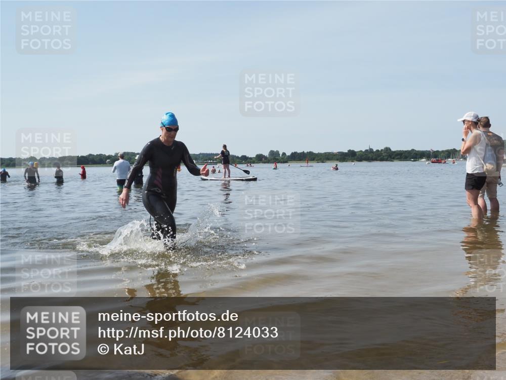 22.06.2025 - Viking Triathlon KatJ http://msf.ph/oto/8124033 22.06.2025 10:58:53 Schwimmen 234, 268 meine-sportfotos.de