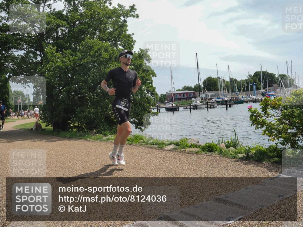 22.06.2025 - Viking Triathlon KatJ http://msf.ph/oto/8124036 22.06.2025 13:06:12 Laufen 193 meine-sportfotos.de