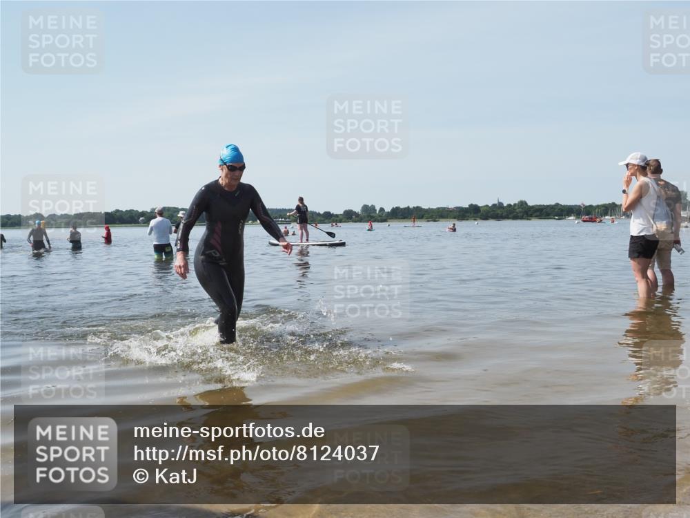 22.06.2025 - Viking Triathlon KatJ http://msf.ph/oto/8124037 22.06.2025 10:58:53 Schwimmen 234, 268 meine-sportfotos.de