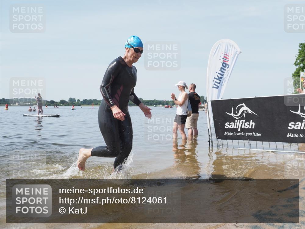 22.06.2025 - Viking Triathlon KatJ http://msf.ph/oto/8124061 22.06.2025 10:58:55 Schwimmen 234, 268 meine-sportfotos.de
