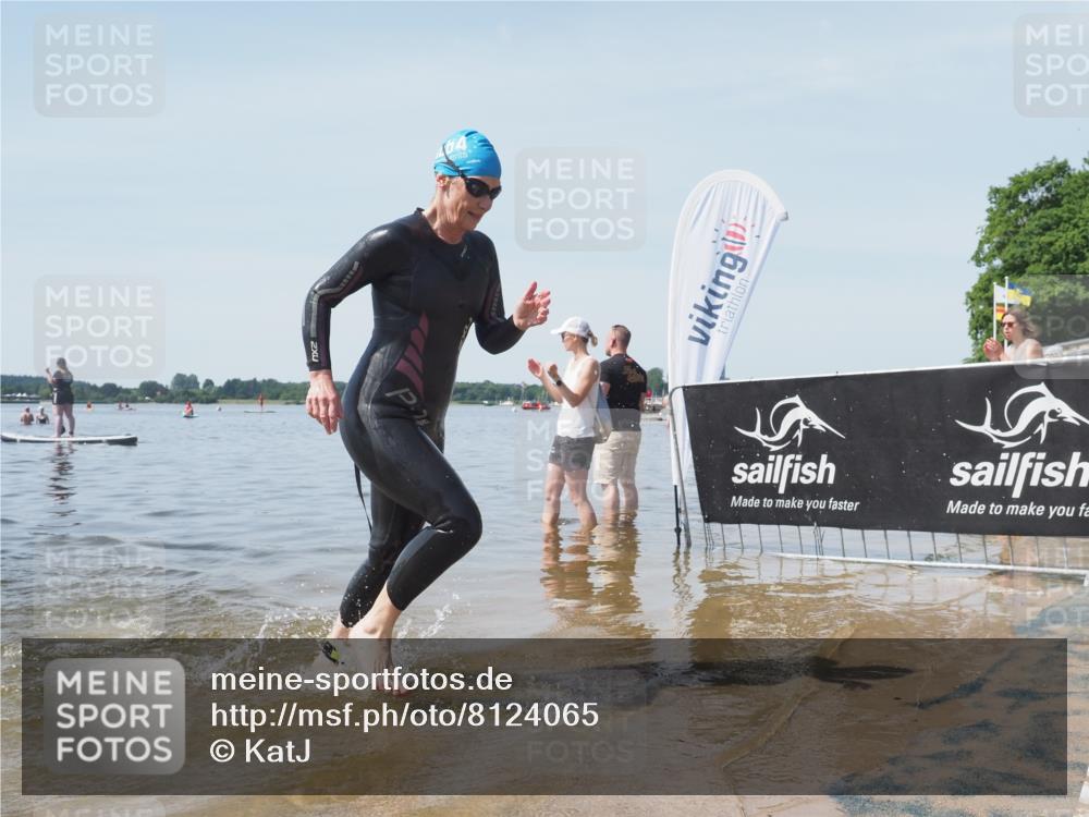 22.06.2025 - Viking Triathlon KatJ http://msf.ph/oto/8124065 22.06.2025 10:58:55 Schwimmen 234, 268 meine-sportfotos.de