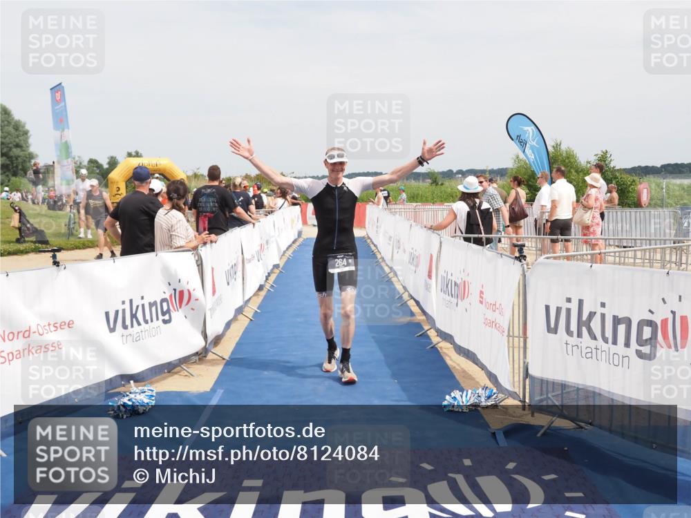 22.06.2025 - Viking Triathlon MichiJ http://msf.ph/oto/8124084 22.06.2025 15:14:54 Ziel 264, 377 meine-sportfotos.de