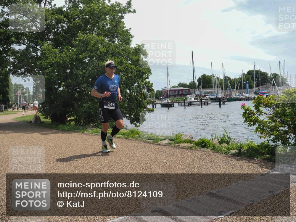 22.06.2025 - Viking Triathlon KatJ http://msf.ph/oto/8124109 22.06.2025 13:06:16 Laufen 214 meine-sportfotos.de