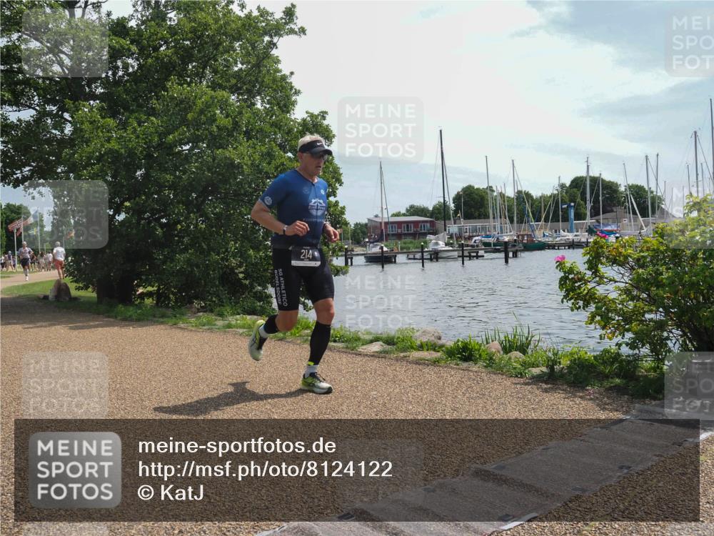 22.06.2025 - Viking Triathlon KatJ http://msf.ph/oto/8124122 22.06.2025 13:06:17 Laufen 214 meine-sportfotos.de