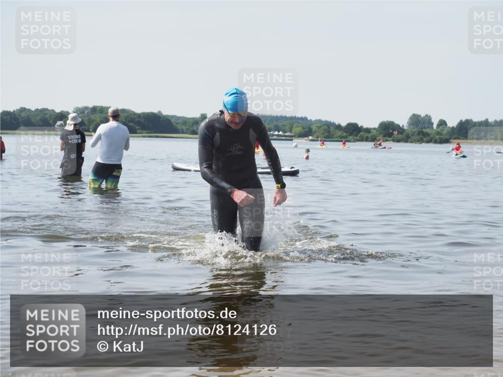 22.06.2025 - Viking Triathlon KatJ http://msf.ph/oto/8124126 22.06.2025 10:59:08 Schwimmen 222, 234 meine-sportfotos.de