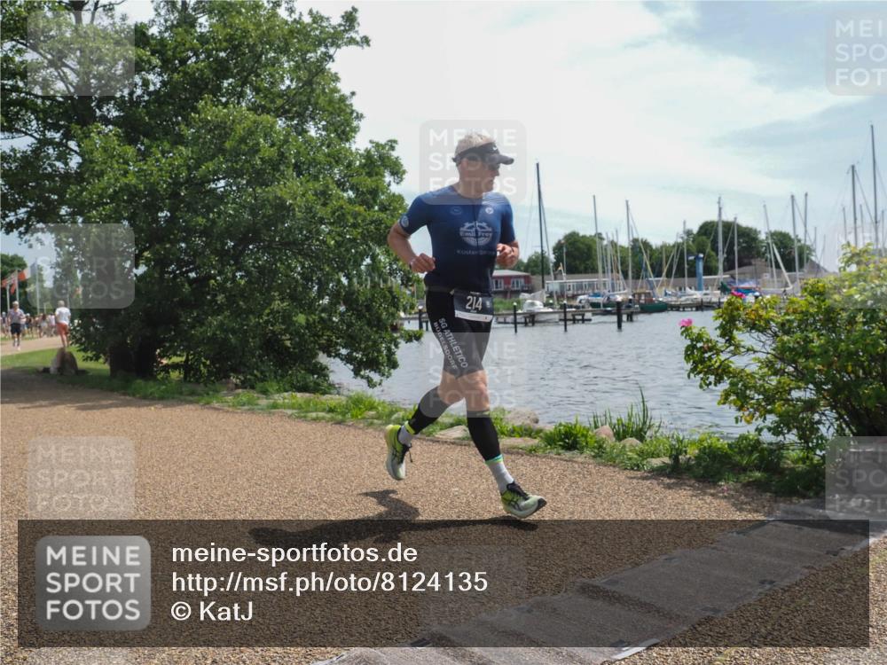 22.06.2025 - Viking Triathlon KatJ http://msf.ph/oto/8124135 22.06.2025 13:06:17 Laufen 214 meine-sportfotos.de
