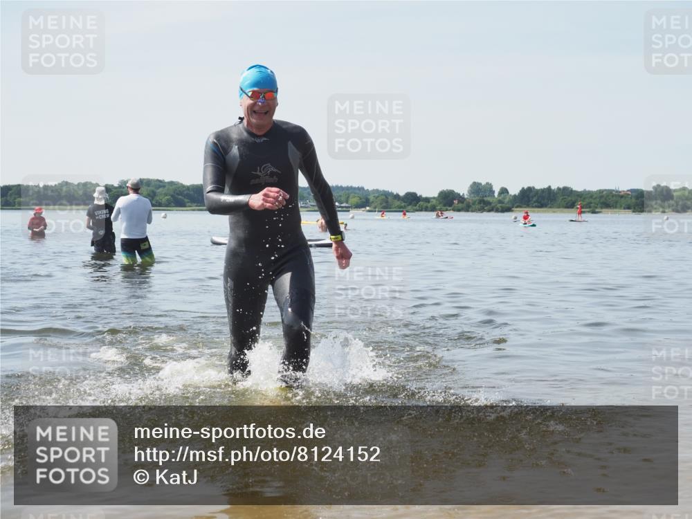 22.06.2025 - Viking Triathlon KatJ http://msf.ph/oto/8124152 22.06.2025 10:59:10 Schwimmen 222, 234 meine-sportfotos.de