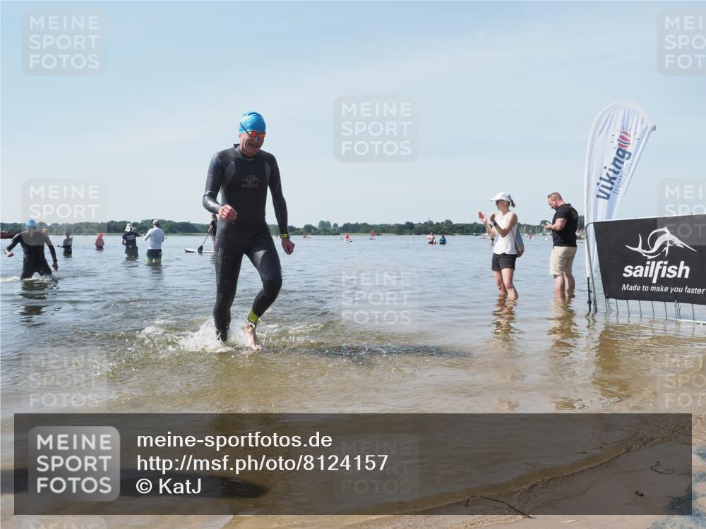 22.06.2025 - Viking Triathlon KatJ http://msf.ph/oto/8124157 22.06.2025 10:59:11 Schwimmen 222, 234 meine-sportfotos.de