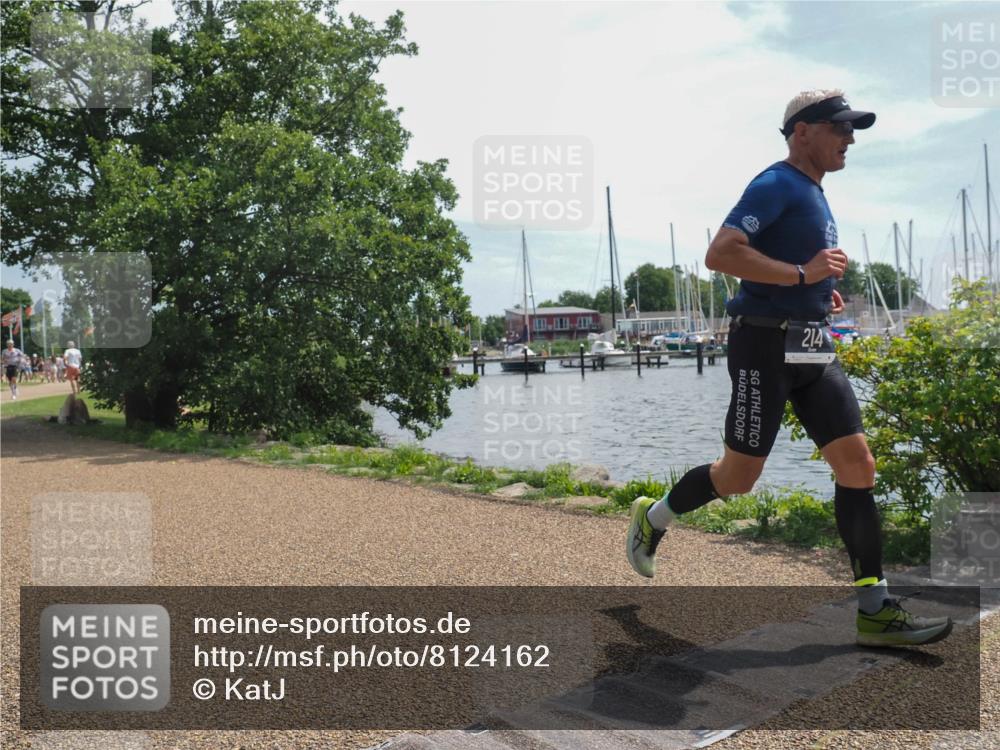 22.06.2025 - Viking Triathlon KatJ http://msf.ph/oto/8124162 22.06.2025 13:06:17 Laufen 214 meine-sportfotos.de