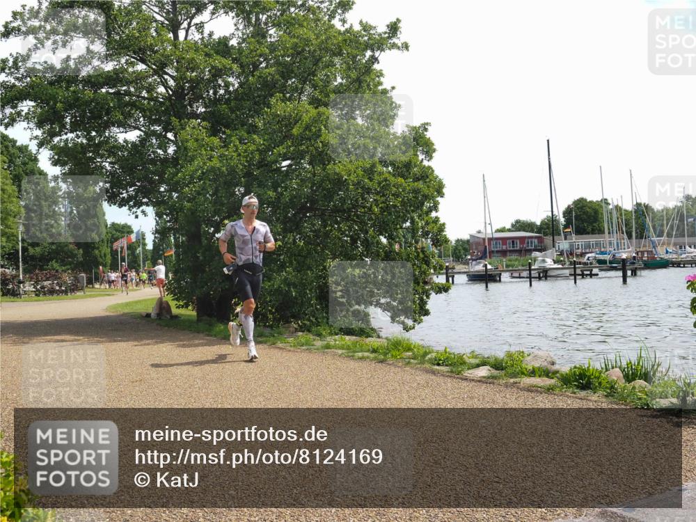 22.06.2025 - Viking Triathlon KatJ http://msf.ph/oto/8124169 22.06.2025 13:06:23 Laufen 1 meine-sportfotos.de