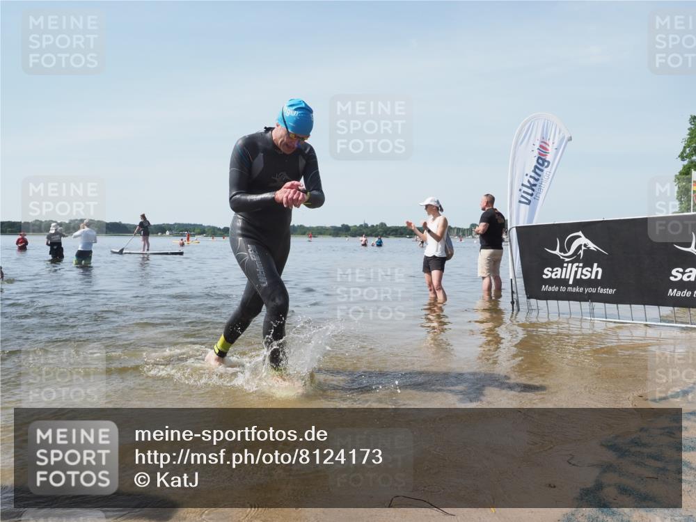 22.06.2025 - Viking Triathlon KatJ http://msf.ph/oto/8124173 22.06.2025 10:59:12 Schwimmen 222, 234 meine-sportfotos.de