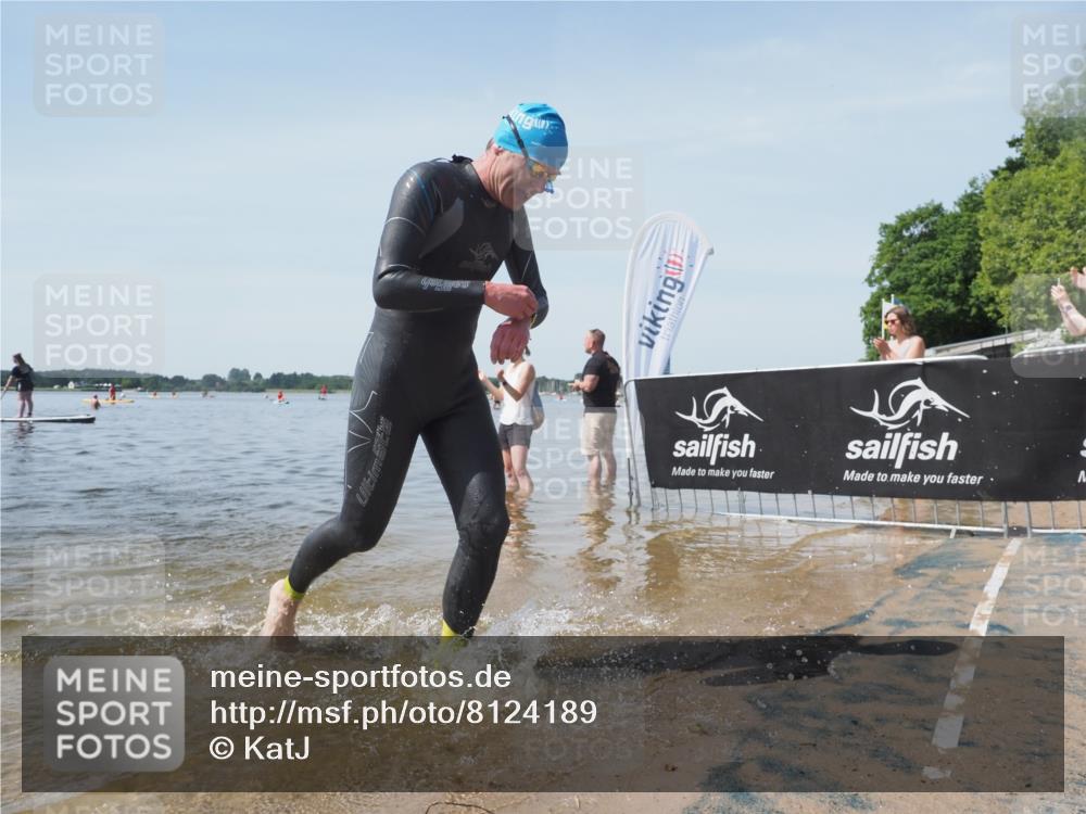 22.06.2025 - Viking Triathlon KatJ http://msf.ph/oto/8124189 22.06.2025 10:59:12 Schwimmen 222, 234 meine-sportfotos.de