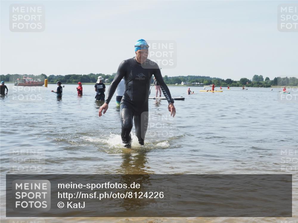22.06.2025 - Viking Triathlon KatJ http://msf.ph/oto/8124226 22.06.2025 10:59:15 Schwimmen 222, 459 meine-sportfotos.de