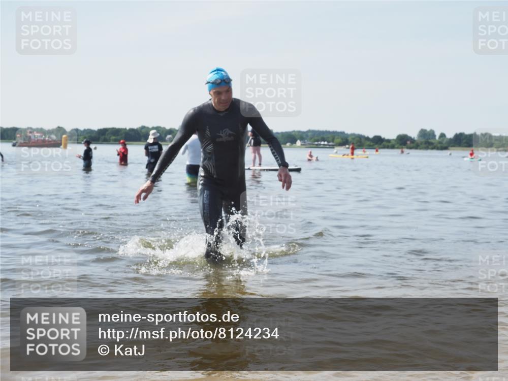 22.06.2025 - Viking Triathlon KatJ http://msf.ph/oto/8124234 22.06.2025 10:59:16 Schwimmen 222, 459 meine-sportfotos.de