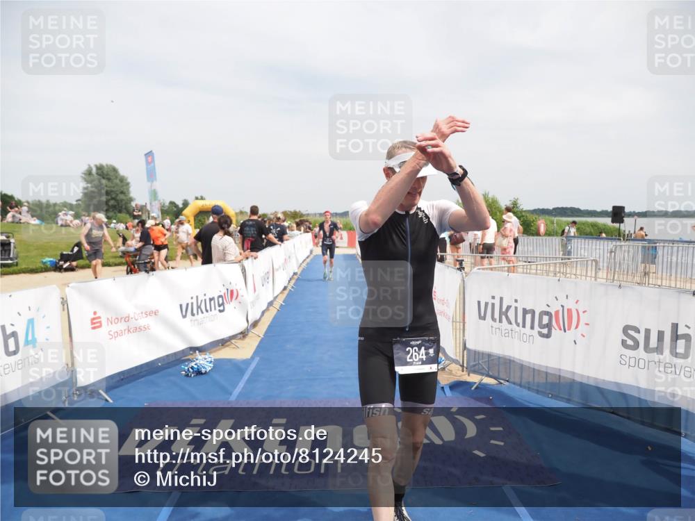 22.06.2025 - Viking Triathlon MichiJ http://msf.ph/oto/8124245 22.06.2025 15:14:57 Ziel 264, 377 meine-sportfotos.de