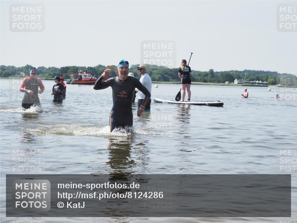 22.06.2025 - Viking Triathlon KatJ http://msf.ph/oto/8124286 22.06.2025 10:59:29 Schwimmen 459, 476 meine-sportfotos.de
