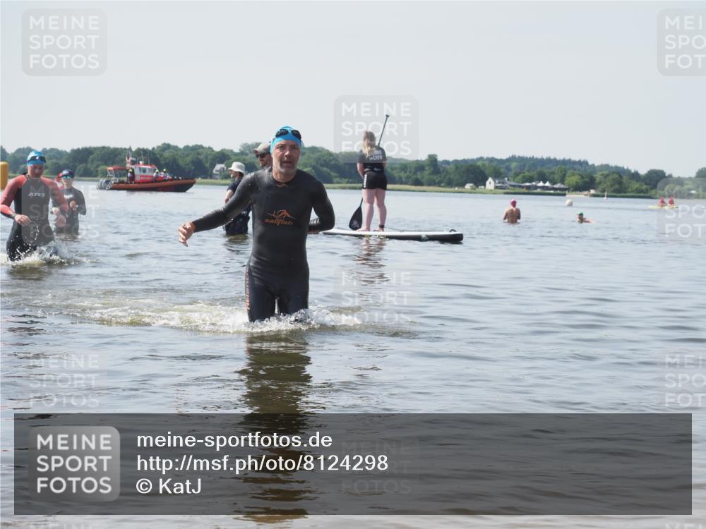 22.06.2025 - Viking Triathlon KatJ http://msf.ph/oto/8124298 22.06.2025 10:59:30 Schwimmen 459, 476 meine-sportfotos.de